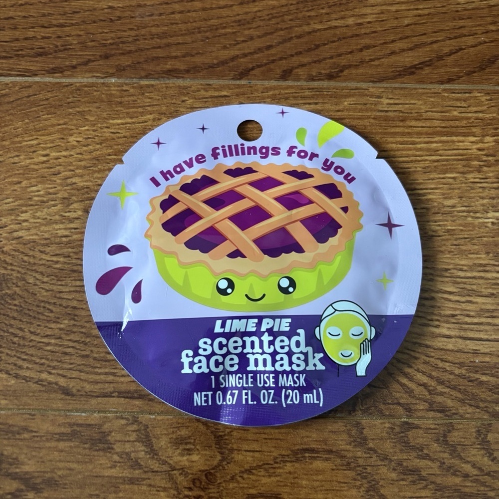 Lime Pie Scented Single-Use Face Mask